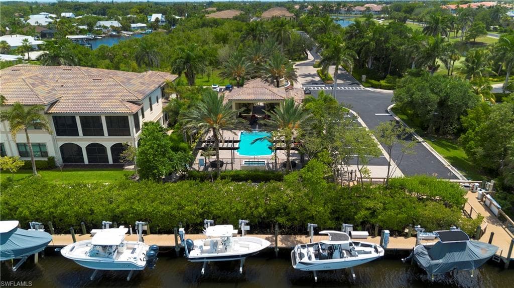 2431 Breakwater Way 101, Naples, FL 34112-34