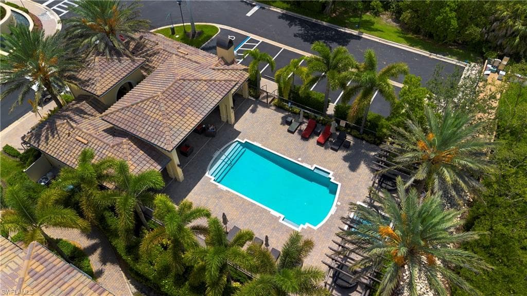 2431 Breakwater Way 101, Naples, FL 34112-36