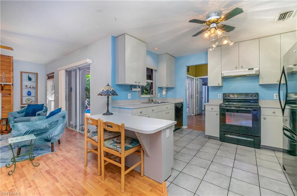 431 14th Ave NE, Naples, FL 34120-10