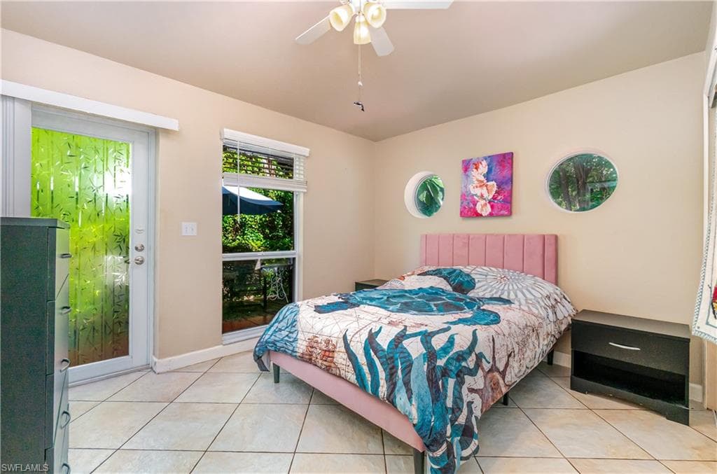 431 14th Ave NE, Naples, FL 34120-16
