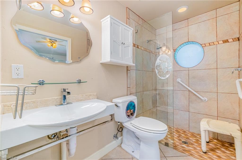 431 14th Ave NE, Naples, FL 34120-17