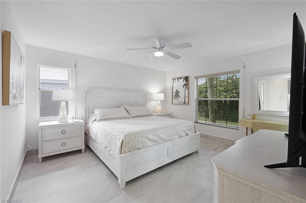188 Furse Lakes Cir G3, Naples, FL 34104-9