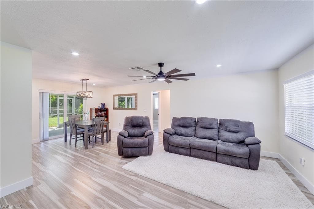 525 11th Ct, Cape Coral, FL 33990-10