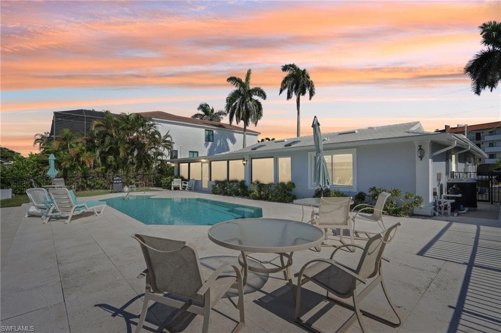 225 3rd St, Bonita Springs, FL 34134-44