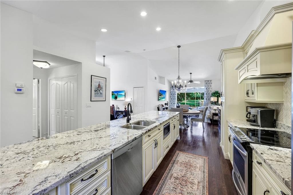 510 Captn Kate Ct 32, Naples, FL 34110-10