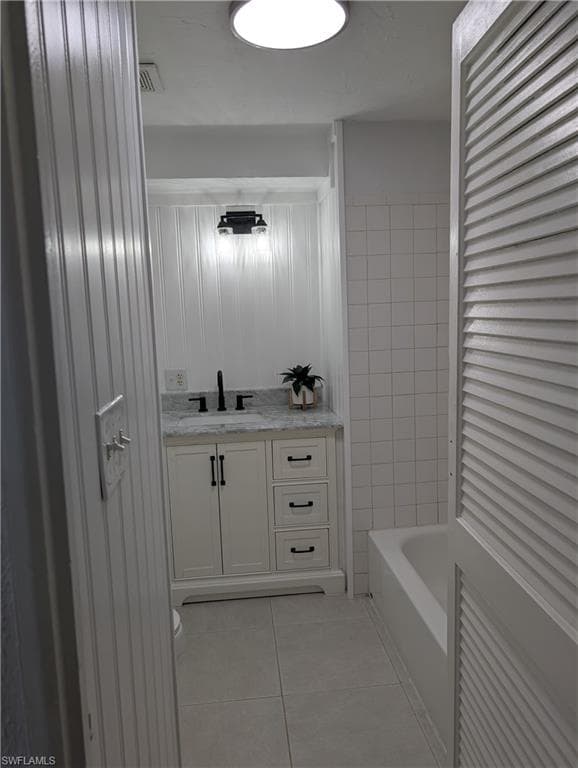 151 Pine Key Ln 26, Naples, FL 34114-11