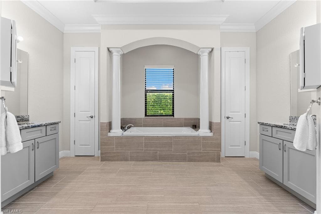 97 Forest Hills Blvd, Naples, FL 34113-13
