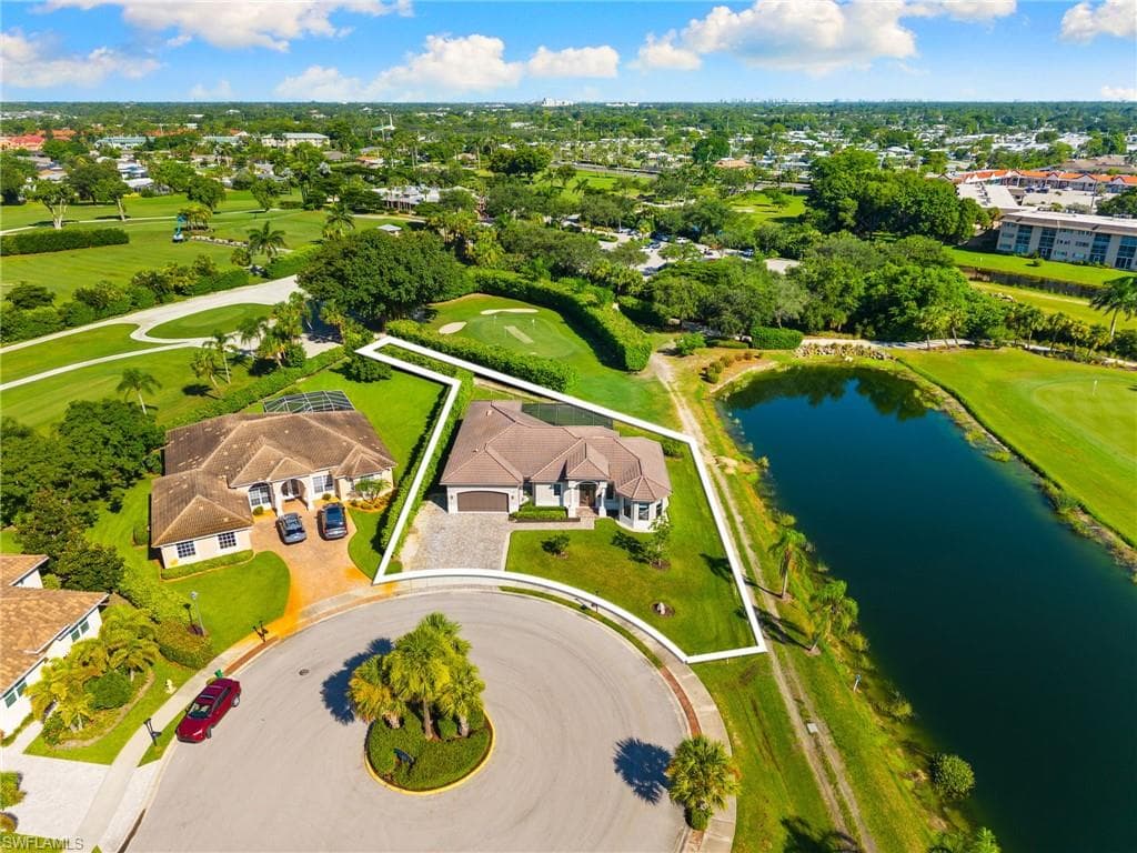97 Forest Hills Blvd, Naples, FL 34113-21