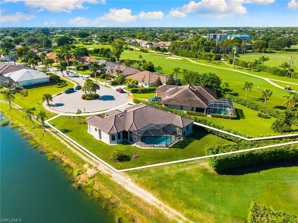 97 Forest Hills Blvd, Naples, FL 34113-23