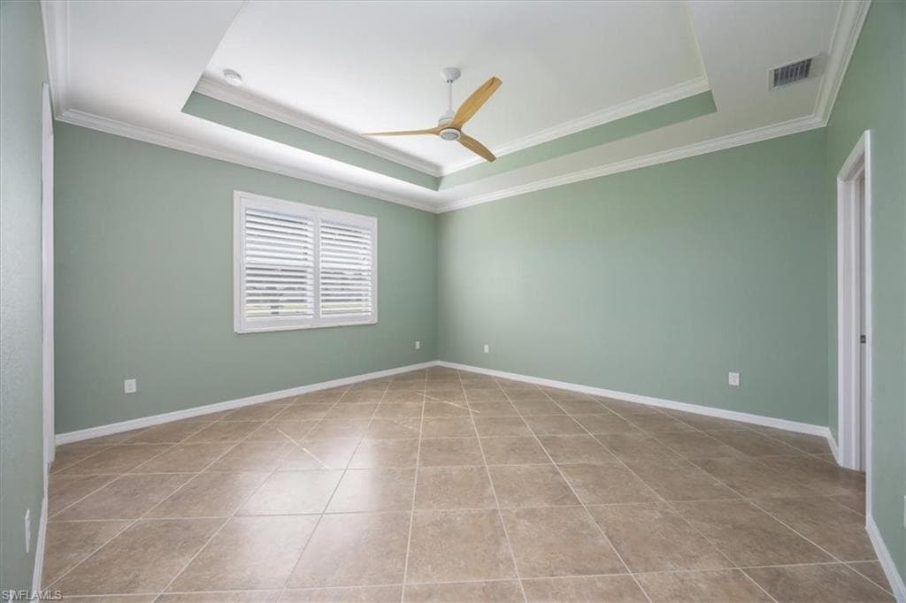 2270 Vermont Ln, Naples, FL 34120-20
