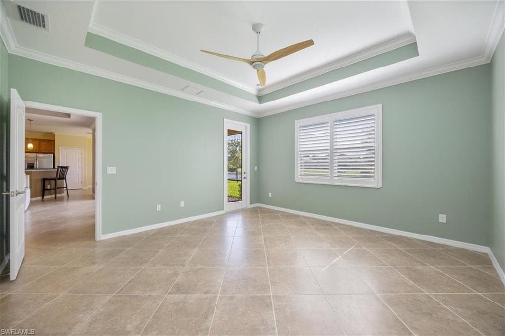 2270 Vermont Ln, Naples, FL 34120-21