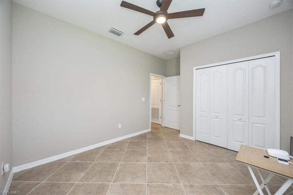 2270 Vermont Ln, Naples, FL 34120-25