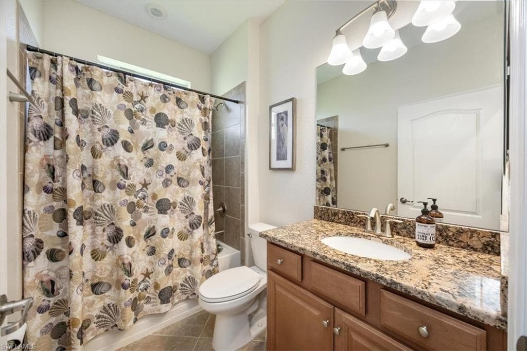 2270 Vermont Ln, Naples, FL 34120-27