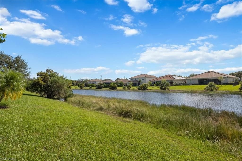 2270 Vermont Ln, Naples, FL 34120-31