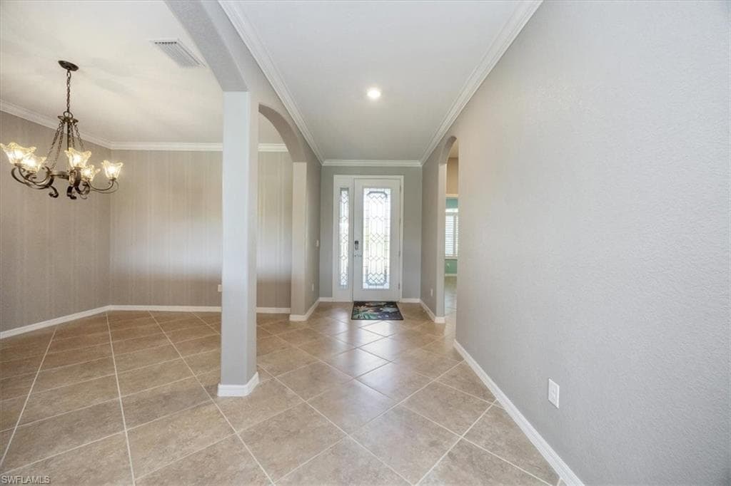 2270 Vermont Ln, Naples, FL 34120-5