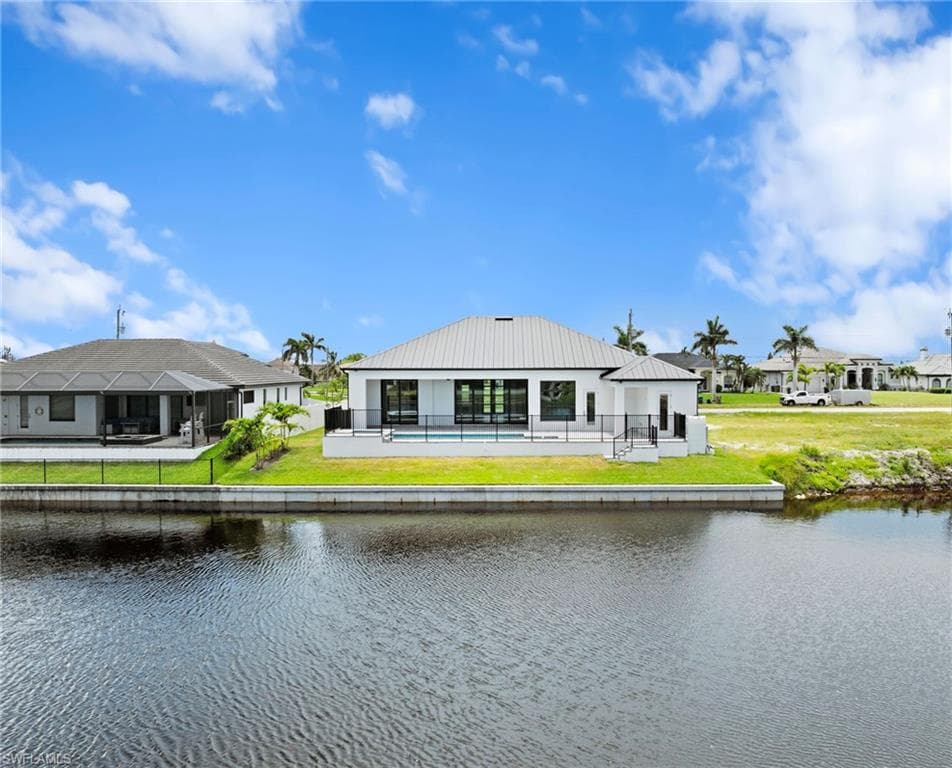 4201 Gulfstream Pkwy, Cape Coral, FL 33993-41
