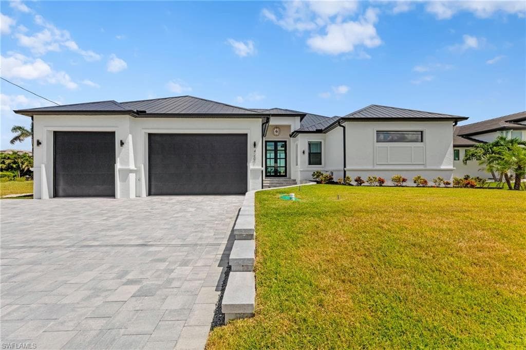 4201 Gulfstream Pkwy, Cape Coral, FL 33993-49