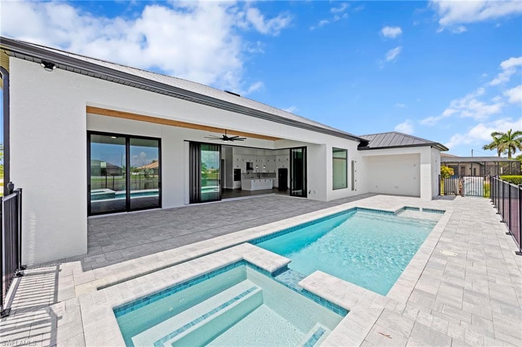 4201 Gulfstream Pkwy, Cape Coral, FL 33993-6