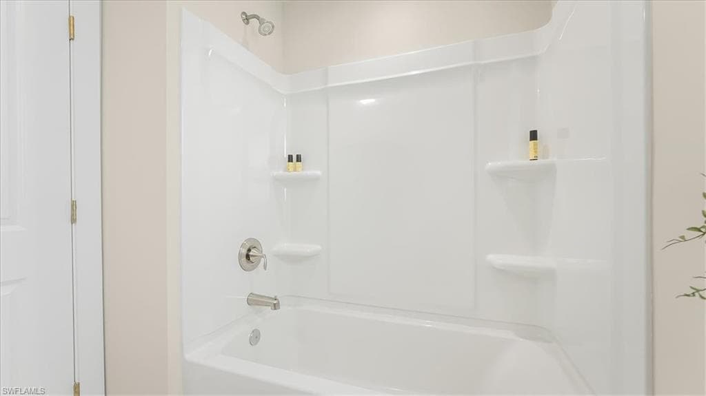 2702 46th St SW, Lehigh Acres, FL 33976-20