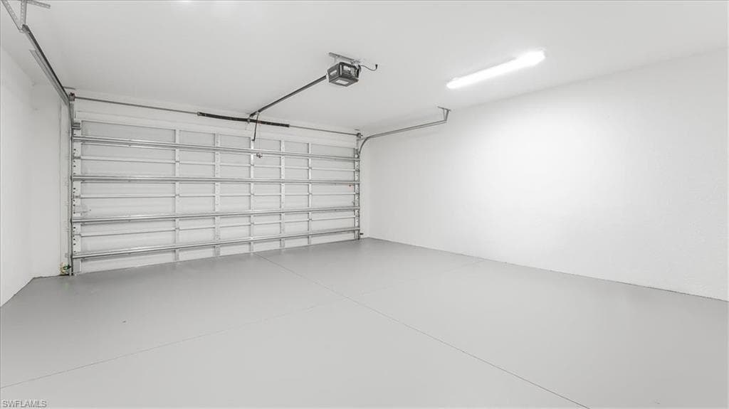 2702 46th St SW, Lehigh Acres, FL 33976-26