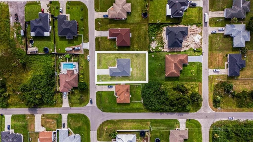 2702 46th St SW, Lehigh Acres, FL 33976-27