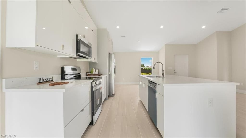 2702 46th St SW, Lehigh Acres, FL 33976-4