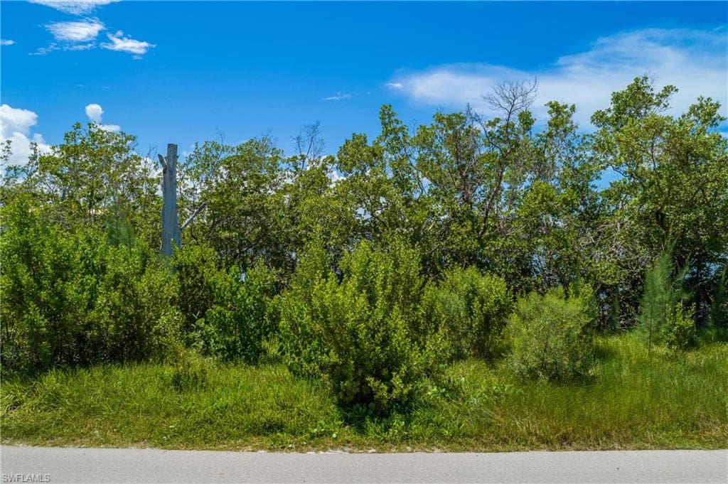 250 3rd St, Bonita Springs, FL 34134-8