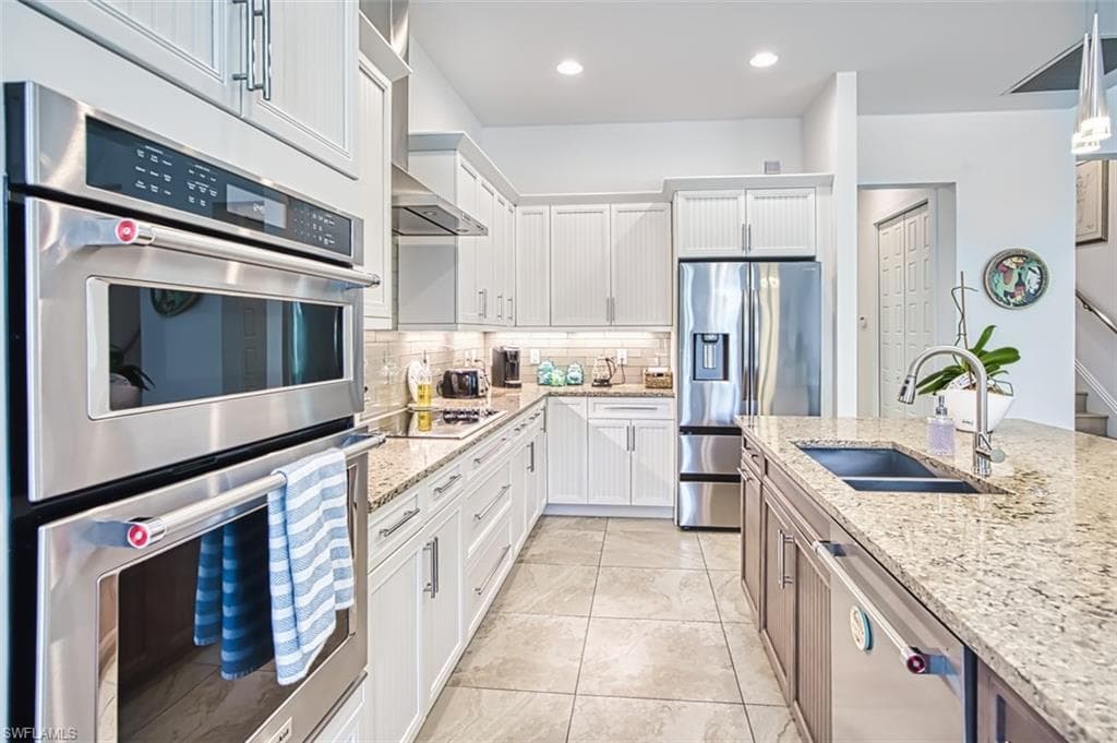 16 Willoughby Dr, Naples, FL 34110-19