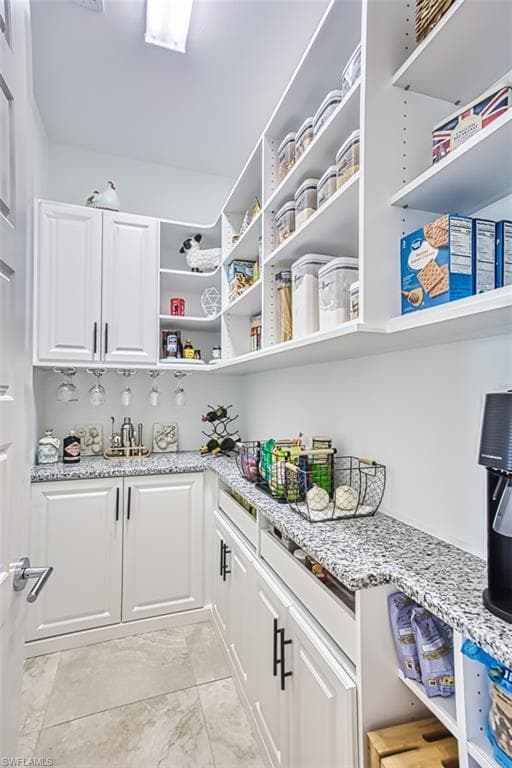 16 Willoughby Dr, Naples, FL 34110-23