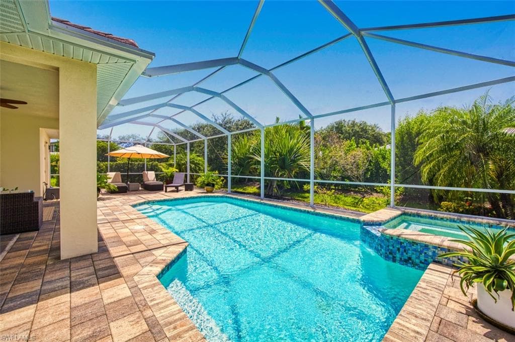 16 Willoughby Dr, Naples, FL 34110-31