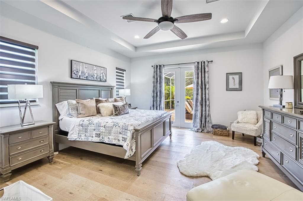 16 Willoughby Dr, Naples, FL 34110-32