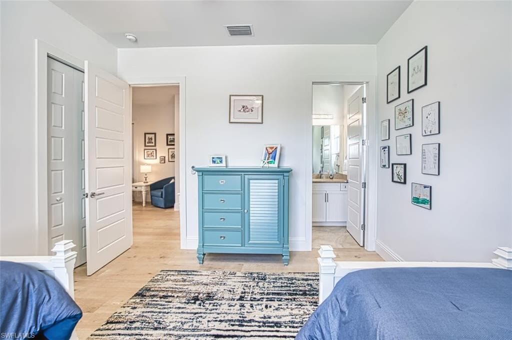 16 Willoughby Dr, Naples, FL 34110-49