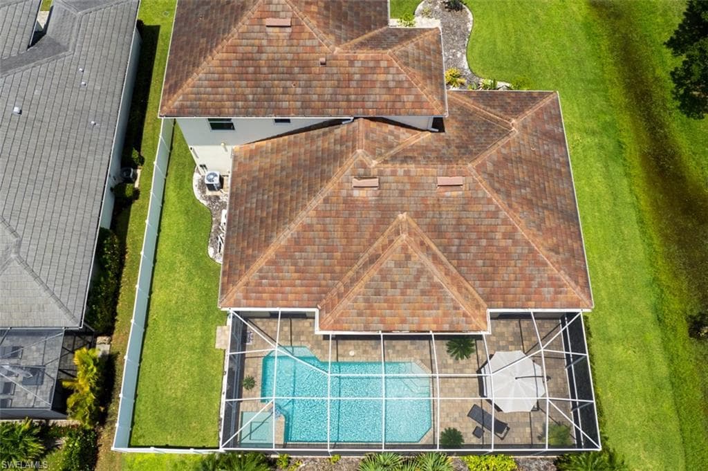 16 Willoughby Dr, Naples, FL 34110-6