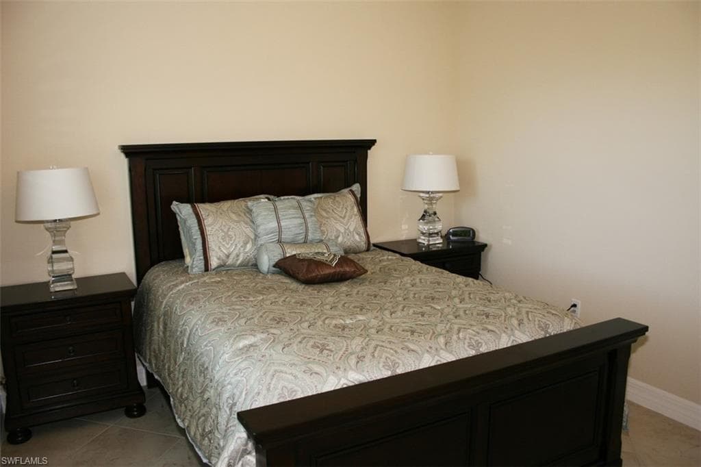3296 Pacific Dr, Naples, FL 34119-15