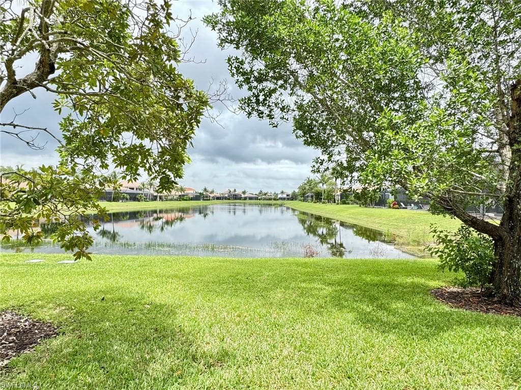 3296 Pacific Dr, Naples, FL 34119-3