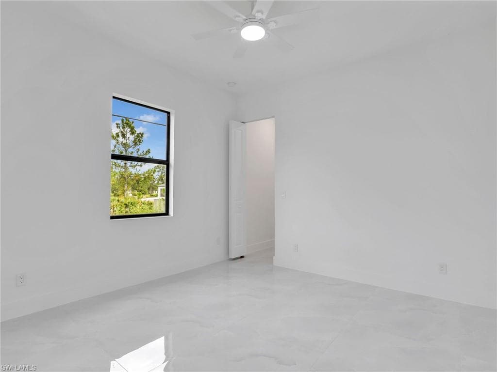 1604 9th St, Lehigh Acres, FL 33972-23
