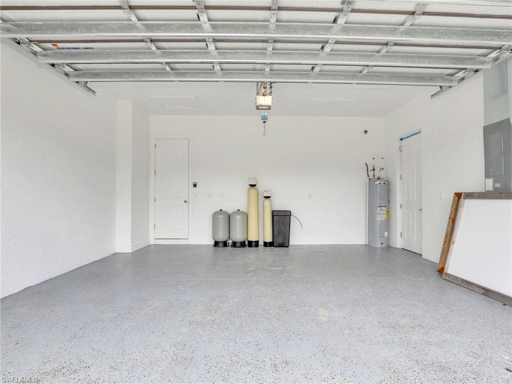 1604 9th St, Lehigh Acres, FL 33972-26