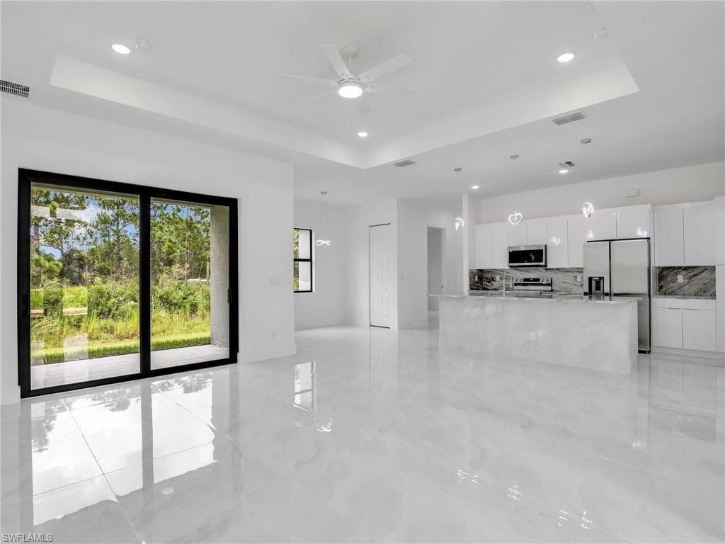 1604 9th St, Lehigh Acres, FL 33972-7