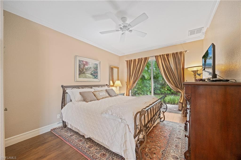 222 Monterey Dr, Naples, FL 34119-9