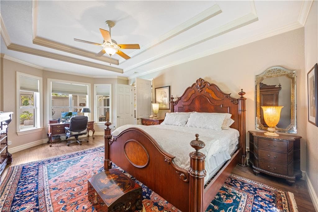 222 Monterey Dr, Naples, FL 34119-20