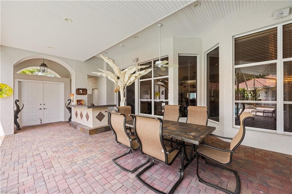 222 Monterey Dr, Naples, FL 34119-31