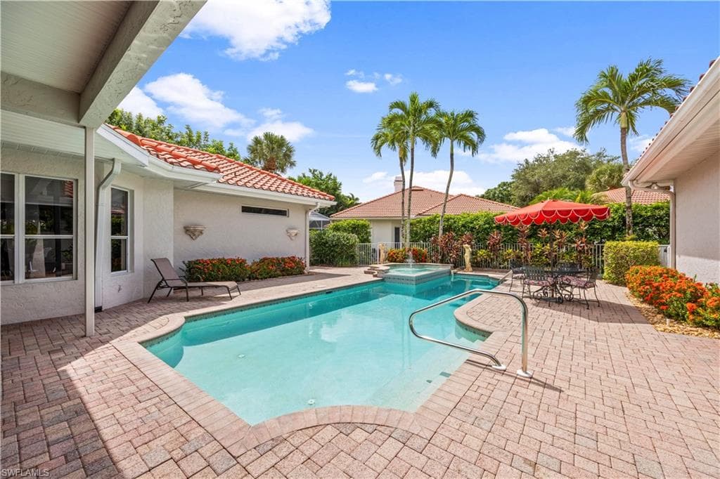 222 Monterey Dr, Naples, FL 34119-33