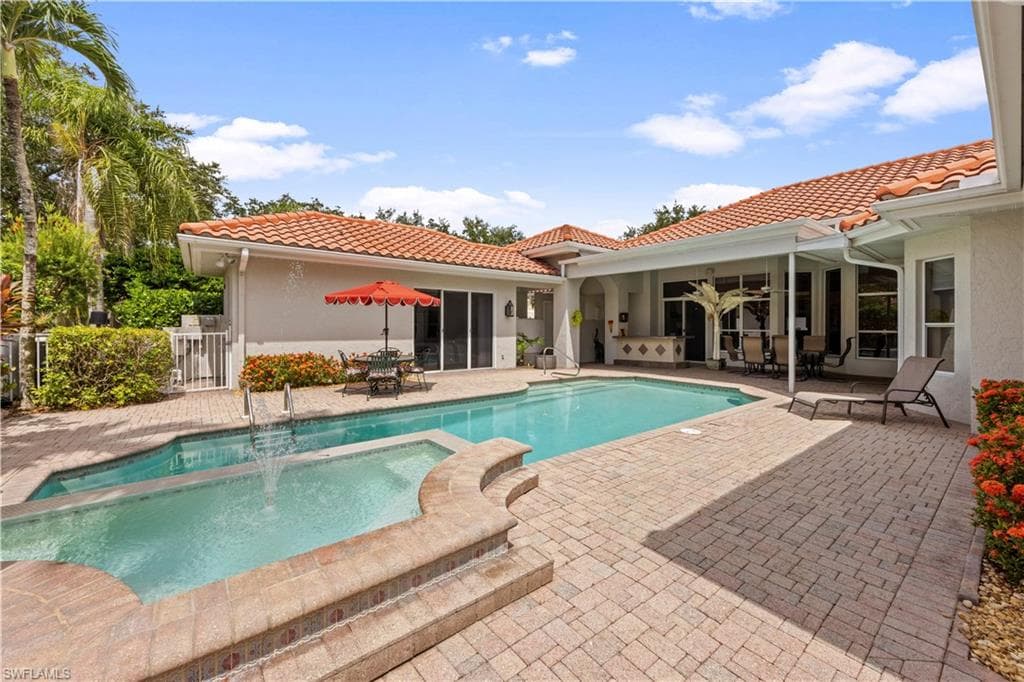 222 Monterey Dr, Naples, FL 34119-34