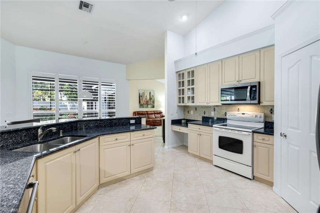 3090 Laurel Ridge Ct, Bonita Springs, FL 34134-17