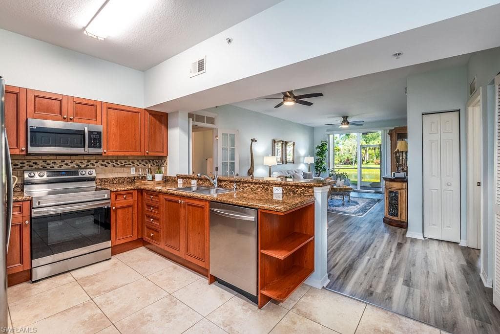 10101 Villagio Palms Way 104, Estero, FL 33928-5
