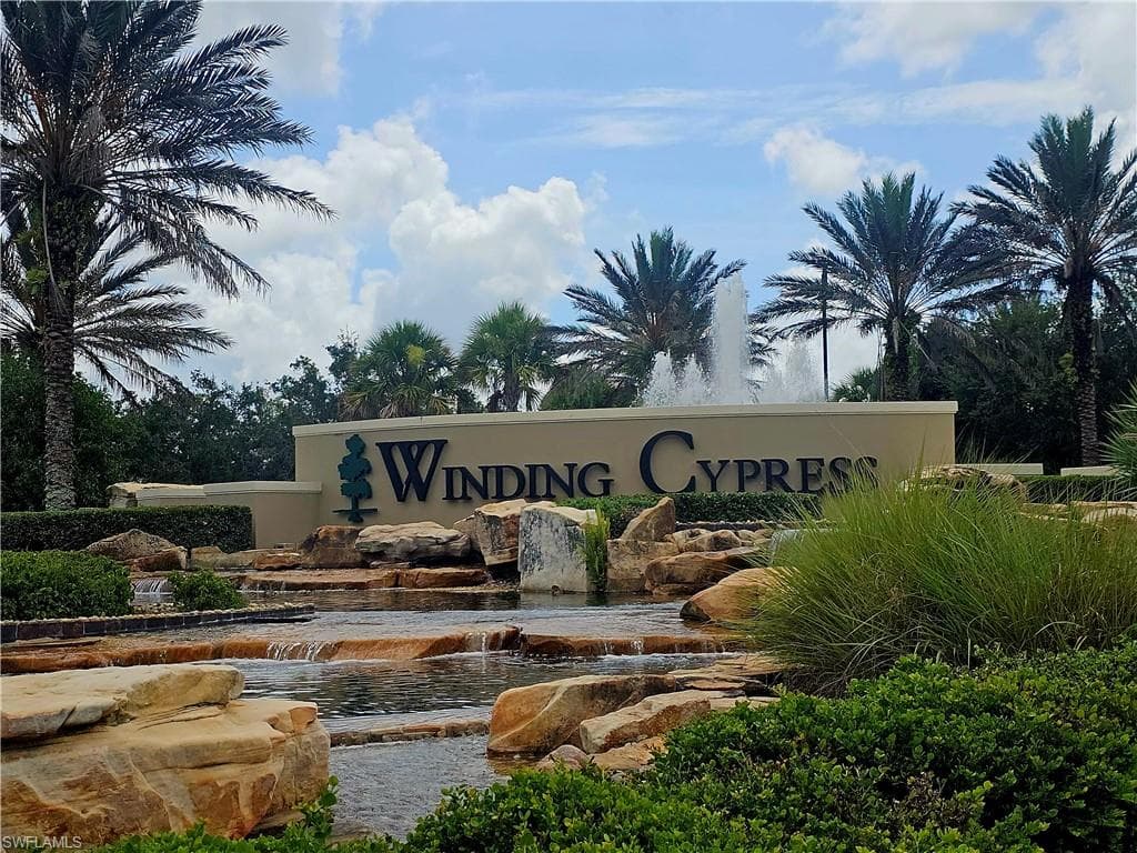 6902 Winding Cypress Dr, Naples, FL 34114-26