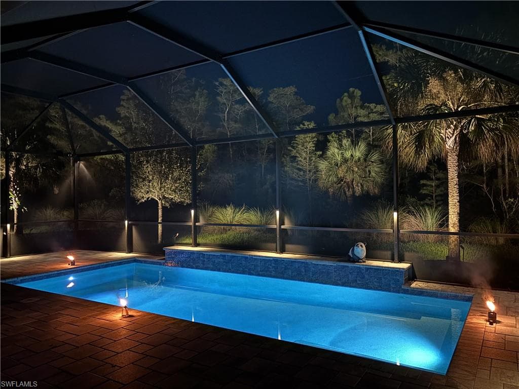 6902 Winding Cypress Dr, Naples, FL 34114-2