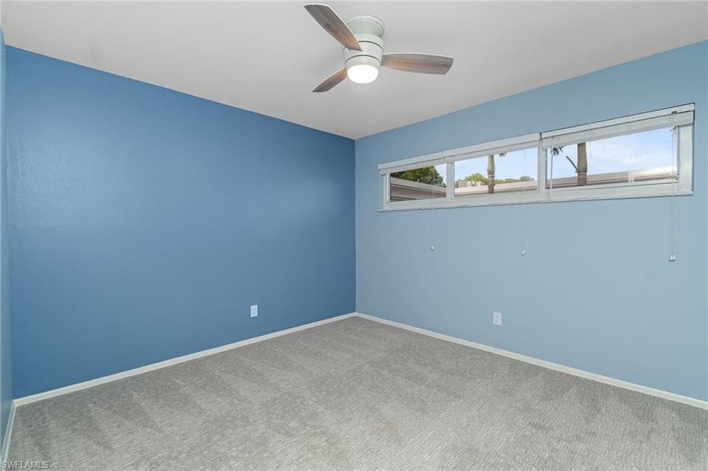 255 3rd Ave S 255, Naples, FL 34102-19