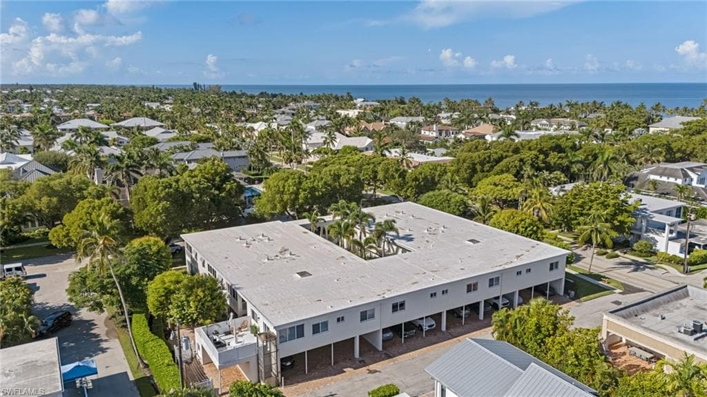 255 3rd Ave S 255, Naples, FL 34102-28