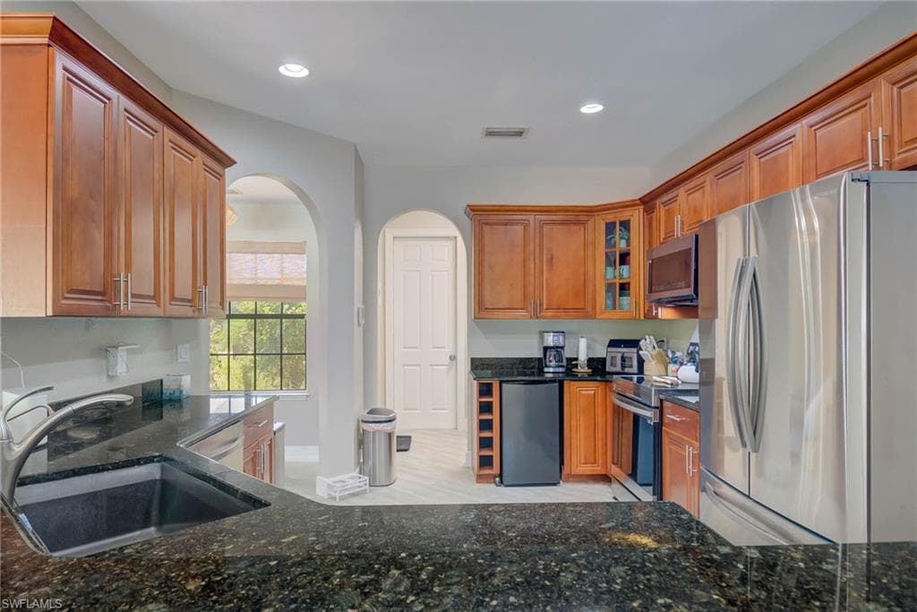 2515 70th Ave NE, Naples, FL 34120-12